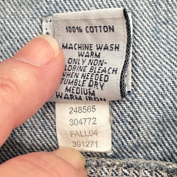 GAP Women’s Medium Wash Button Down Denim Jacket 100% Cotton Size XS - Picture 8 of 11